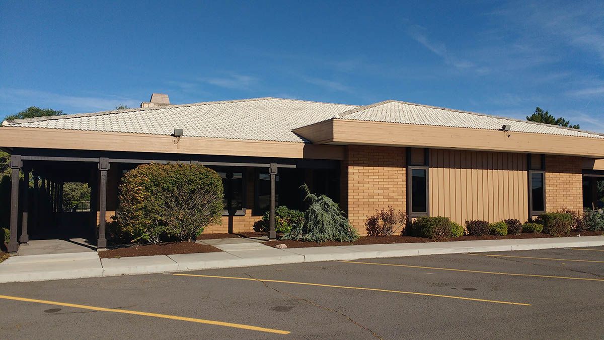 1555 South Highway 97, Redmond, OR 97756